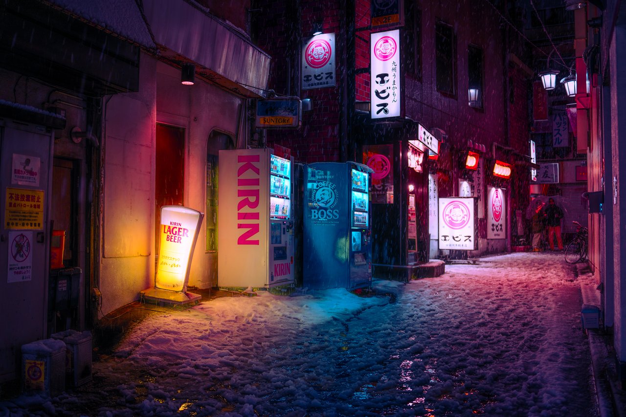 Quiet Tokyo street in snow — winter mood photography Japan
