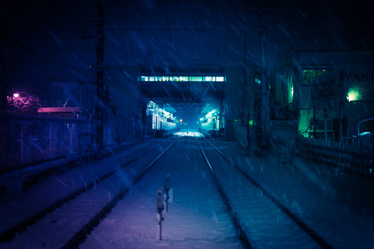 Tokyo snow photography — night street scene winter Japan