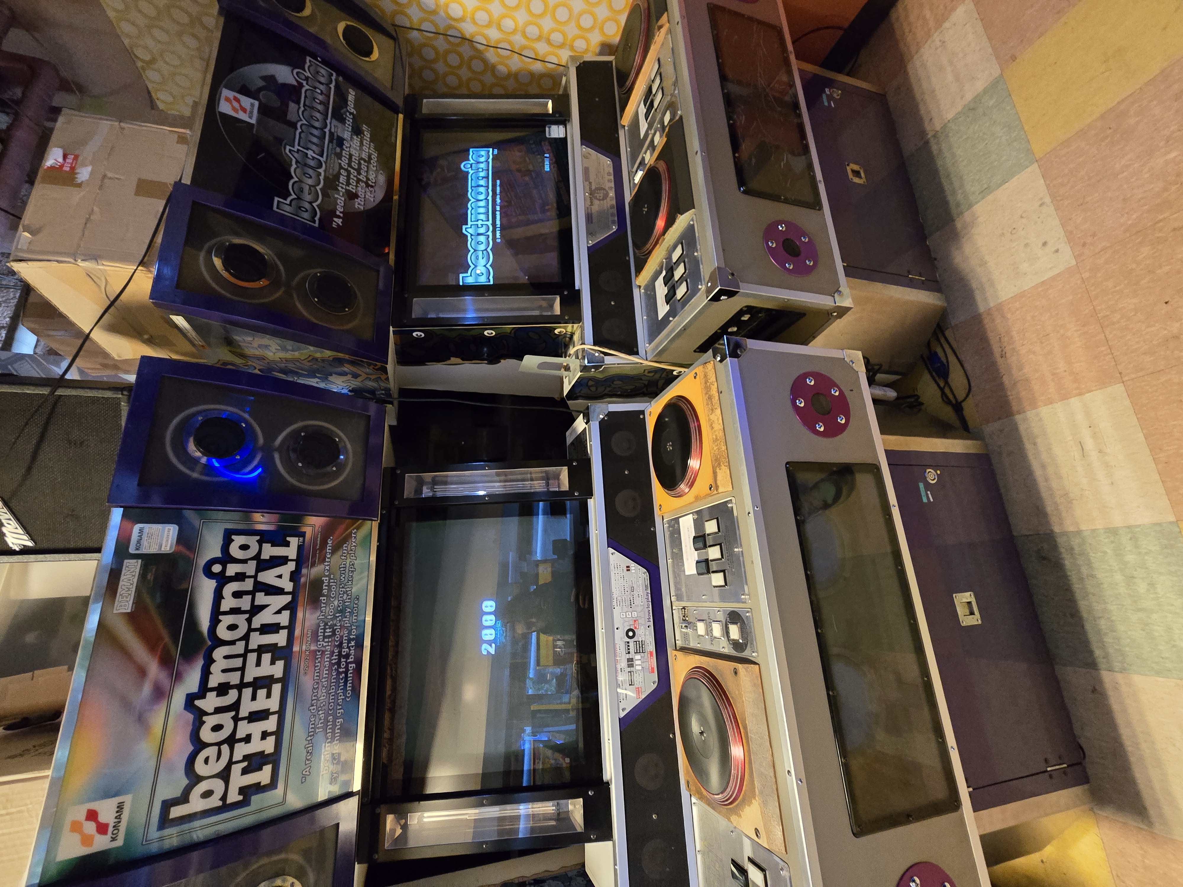 Beatmania THE FINAL cabinets at Game Center Mikado Takadanobaba